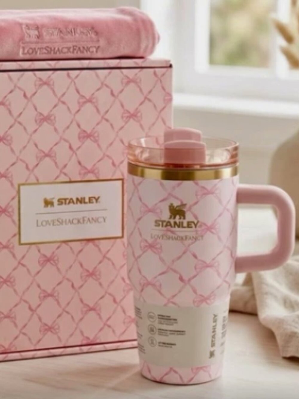 Pink Bow LoveShack Fancy x stanley gift box set 20 oz